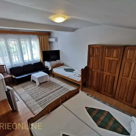 Guest house Casacarp